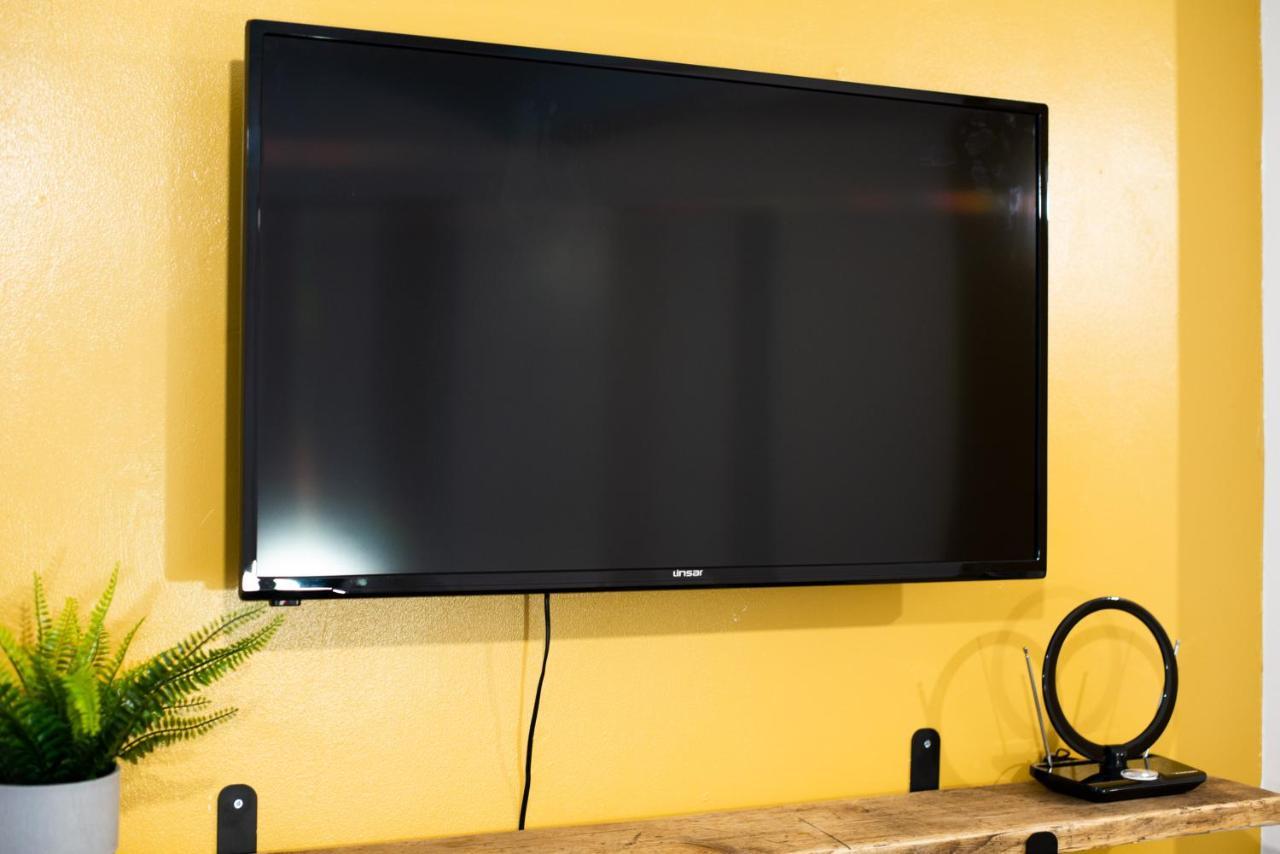 City Centre, 4Rm'S, With Smart Tv'S Parking Swansea Esterno foto