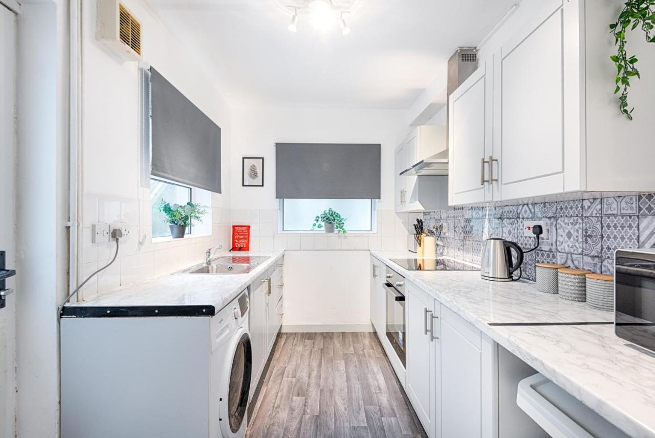 City Centre, 4Rm'S, With Smart Tv'S Parking Swansea Esterno foto